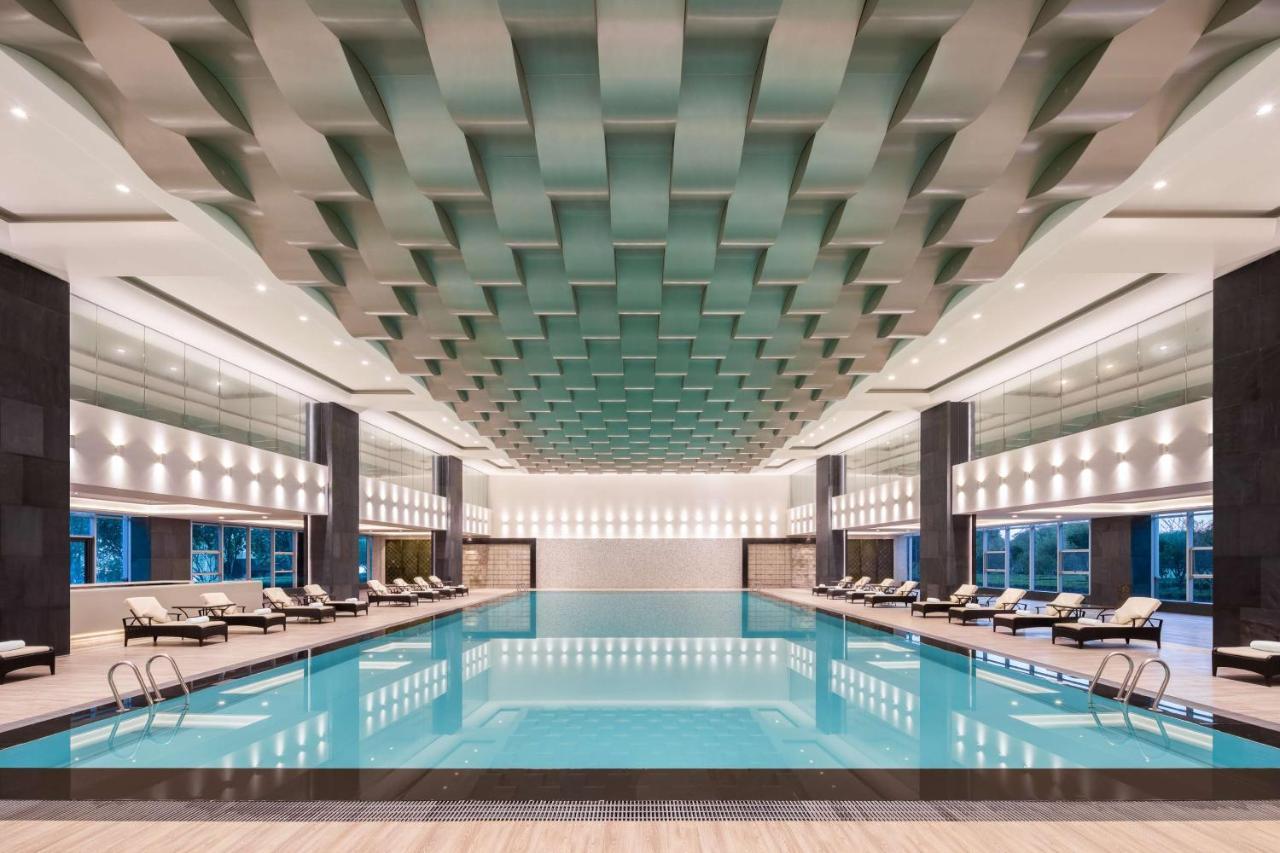 Radisson Blu Hotel Wuhan Etd Zone Exterior foto