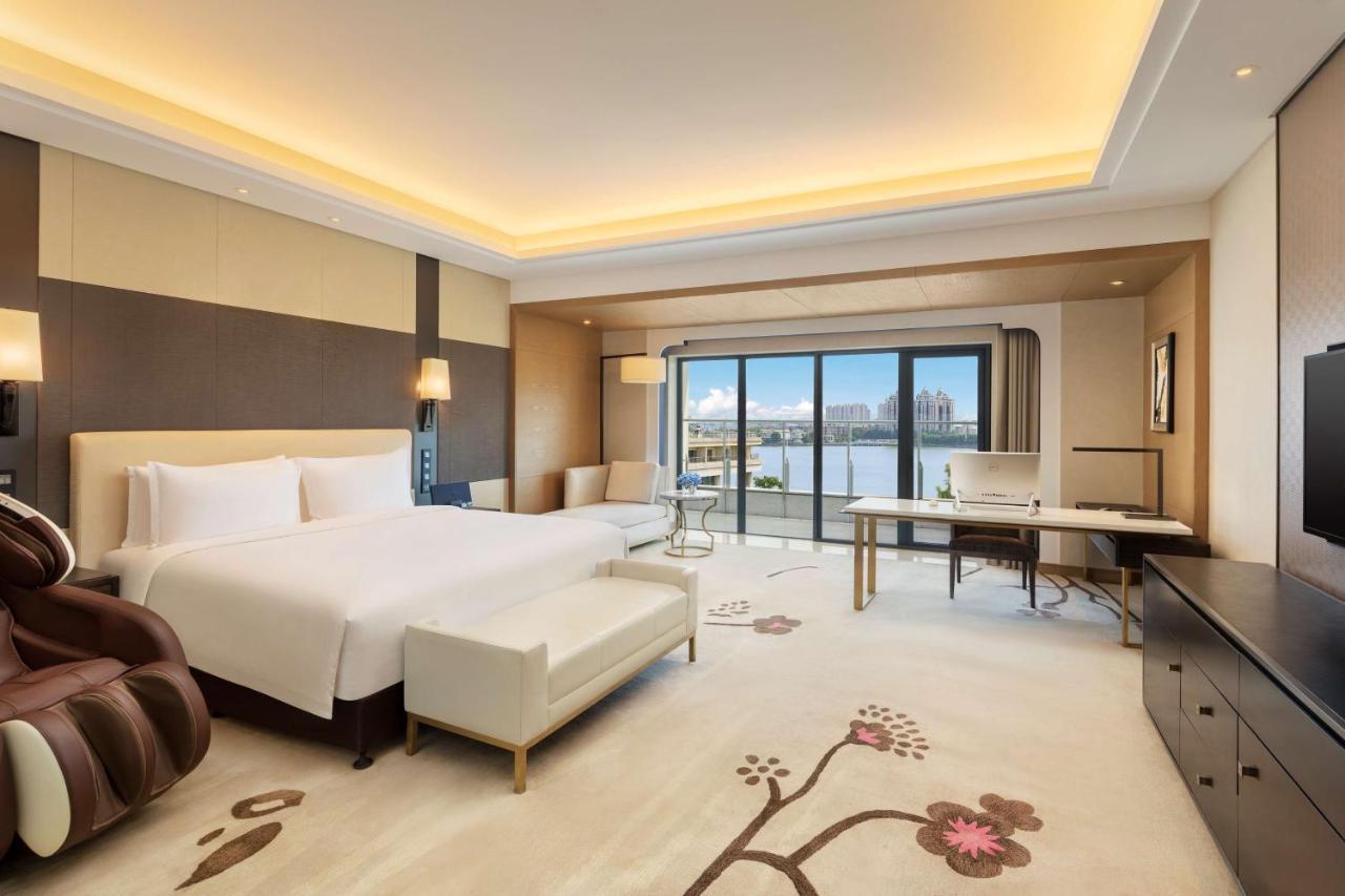 Radisson Blu Hotel Wuhan Etd Zone Exterior foto